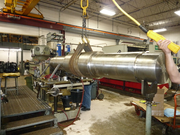 large hydraulic cylinder flanged shaft